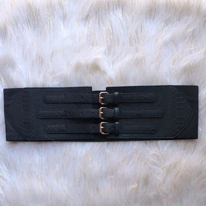 Wide 3-Buckle Belt with Faux Snake Skin